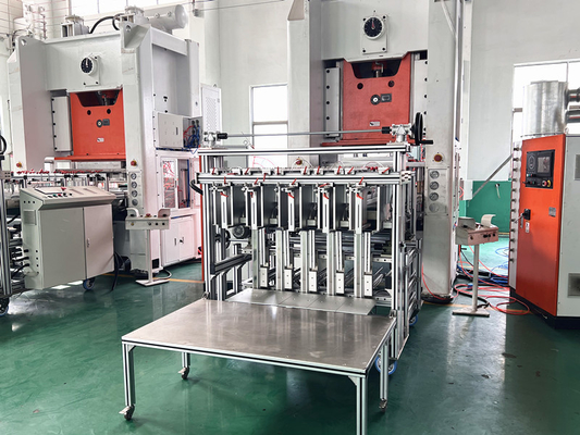 Купить контейнер 12000pcs/H 26KW алюминиевый делая машиной машину контейнера серебряной фольги online manufacture