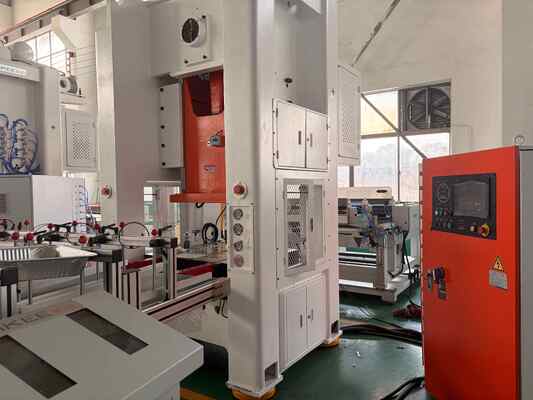 Купить Повторно использованный OEM поднос прокладки золота пищевого контейнера алюминиевой фольги алюминиевый online manufacture