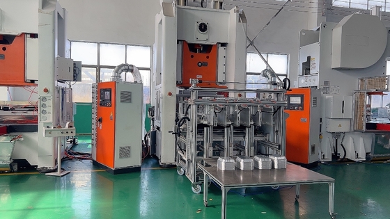 Сертификация CE 80TON 12000 шт/час Алюминиевая фольга Контейнерная машина