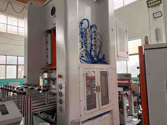 LK-T80 Алюминиевая фольга контейнерная машина с быстрой замены формы менее чем за 20 минут, 12000 штук / час мощность и высокоточное стальное строительство